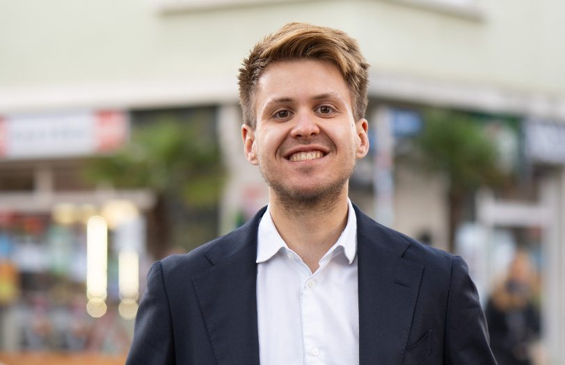 Unter anderem kommt der Grünen-Bundestagsabgeordnete Max Lucks nach Herne