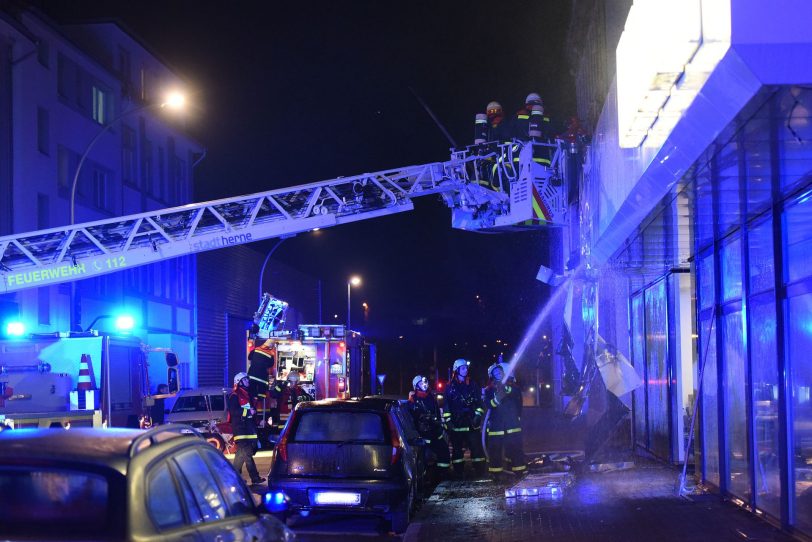 Brand in einem Gewerbeobjekt an der Gelsenkirchener Straße
