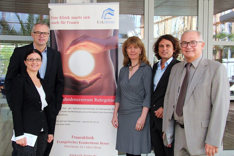 v.l.: Luljeta Korca, Dr. Ralf Schmidt, Sonja Soeder, Dr. Thomas Fink und Dr. Rodolfo Bogesits.