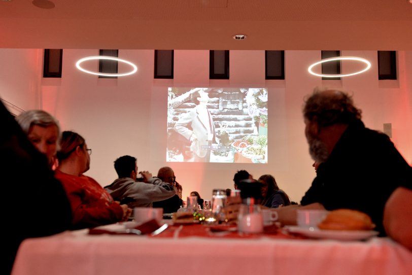 Mister Bean feierte mit den Gästen im Ludwig-Steil-Forum Weihnachten.