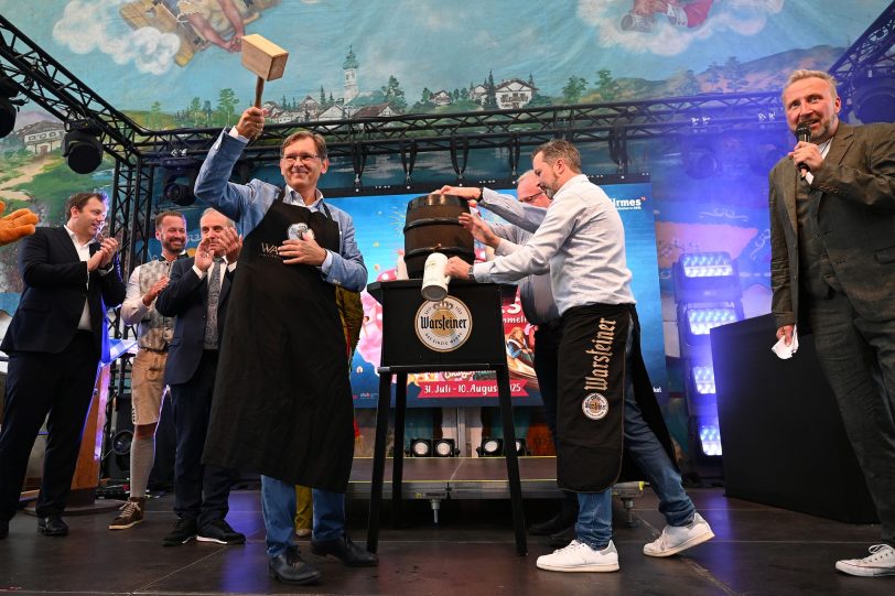 Fassanstich durch Dr. Frank Dudda, Oberbürgermeister der Stadt Herne Maite Kelly