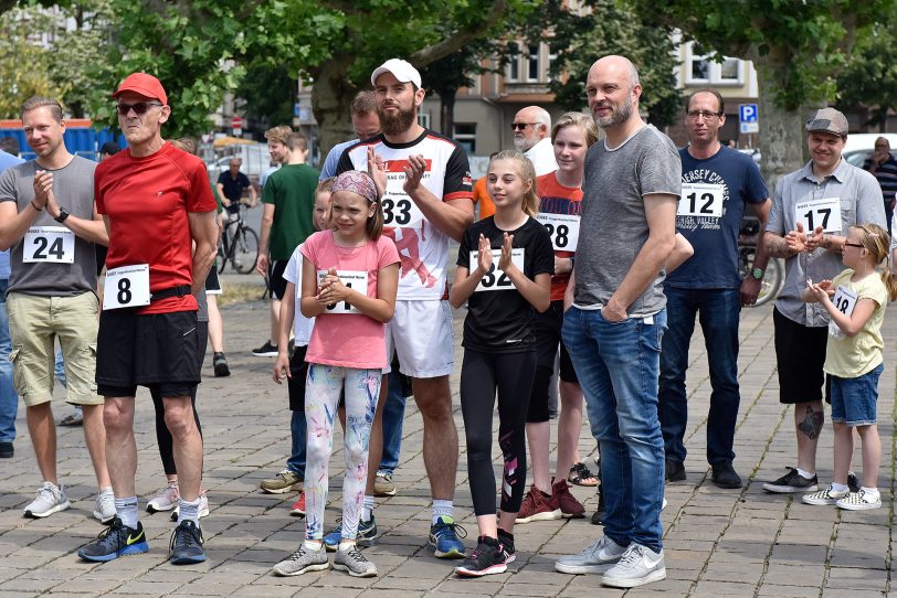 Zuschauer beim Treppenhauslauf.