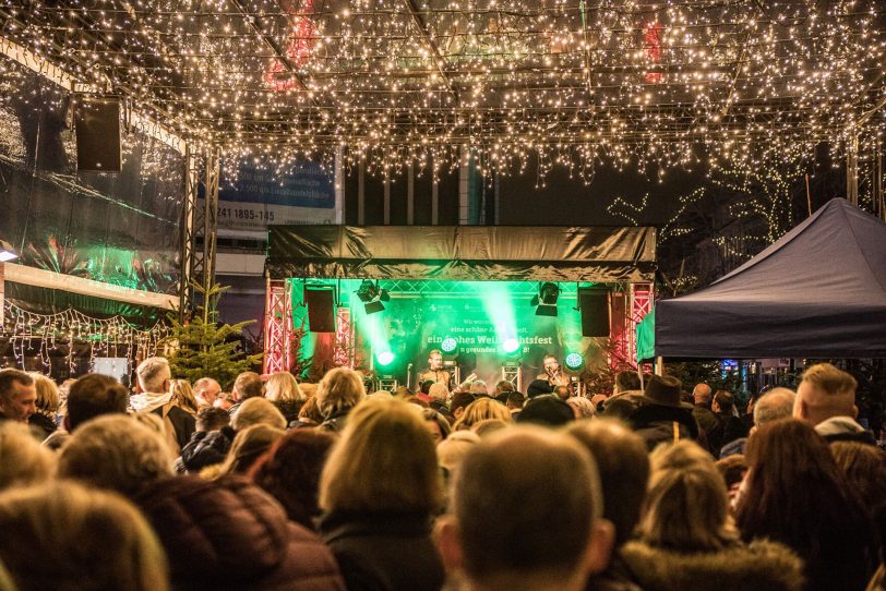 Weihnachtsmarkt Eröffnung in der Herner City, Robert-Brauner-Platz, 14.11.2019.