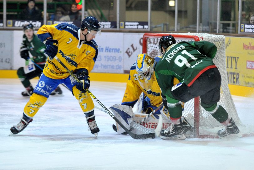 Eishockey Oberliga Nord: HEV - Tilburg Trapers.