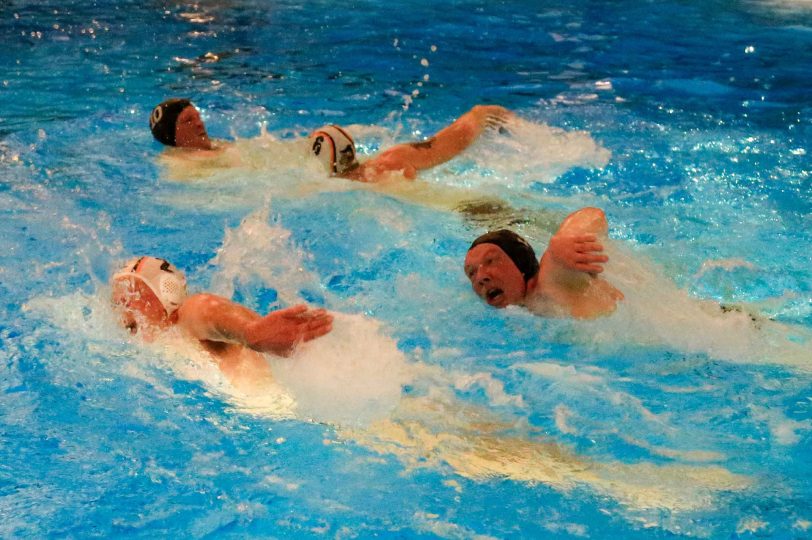 Die Wasserballer vom DSC beim letzten Spiel in 2025 gegen SF Unna 01/10.