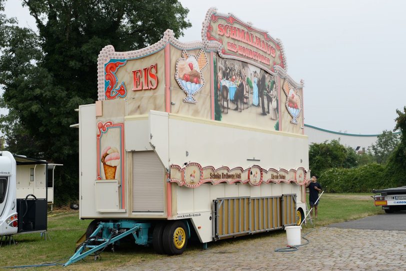 Impressionen vom Kirmes-Aufbau am 23.7.2016