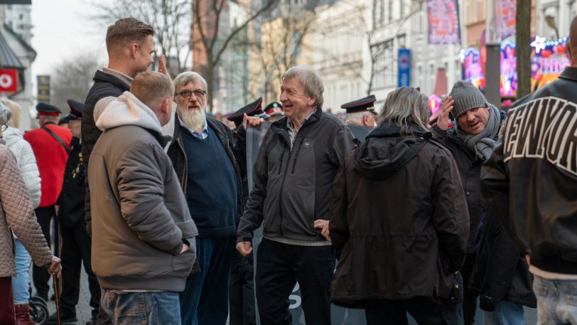 Eindrücke vom Donnerstag (7.3.2024), Eröffnungstag der City-Kirmes Herne in der Innenstadt, zwischen City-Center und Robert-Brauner-Platz.