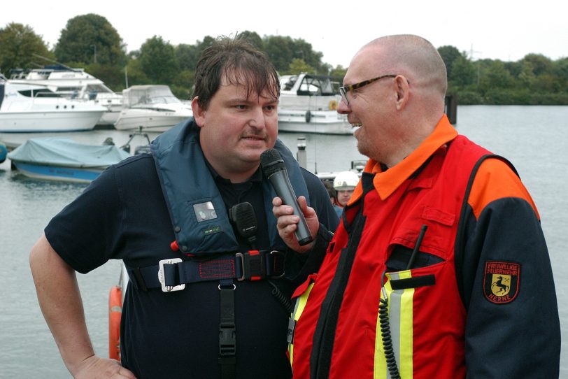Interview nach der Löschaktion beim Kanalfest an der Gneisenaustraße.