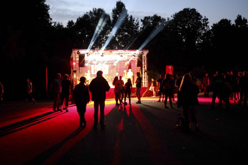 Beim 8. KAZ-Open-Air-Konzert.