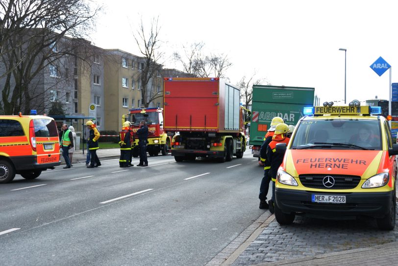 Pikrinsäure sorgt für Vollsperrung der Holsterhauser Straße.