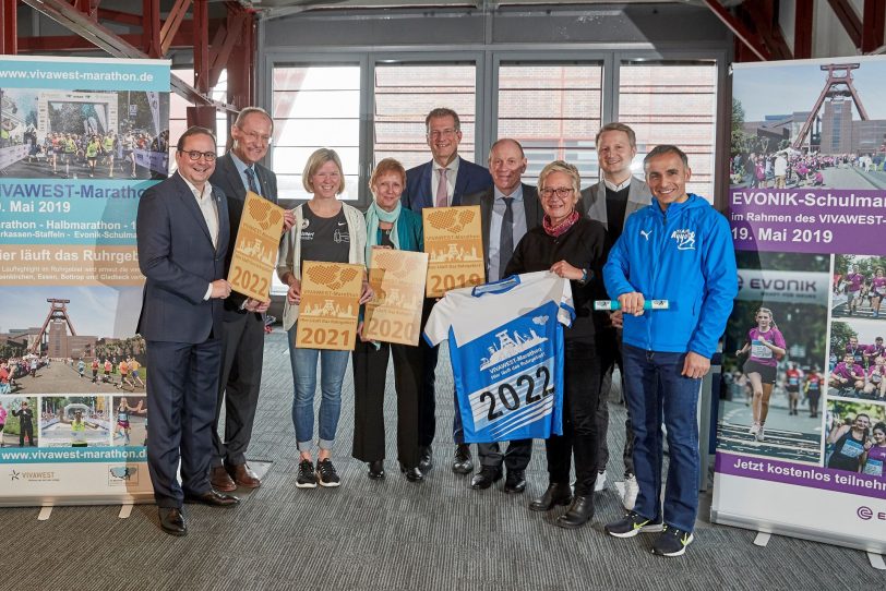 v.l. Thomas Kufen, Ulrich Roland, Felicitas Vielhaber, Martina Rudowitz, Dr. Ralf Brauksiepen, Bernd Tischler, Claudia Goldenbeld, Philipp Weber und Muharrem Yilmaz