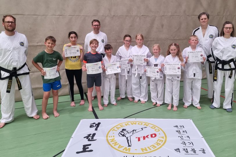 In einem Ferienkursus des TKD Wanne e.V erlernten Kinder die Grundlagen des Teakwon-Dos.