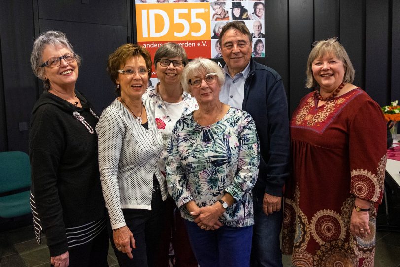 v.l. Jutta Zacher, Monika Jonas, Monika Sandberg, Gudrun Pflüger, Karl-Heinz Abraham,Susanne Schübel.