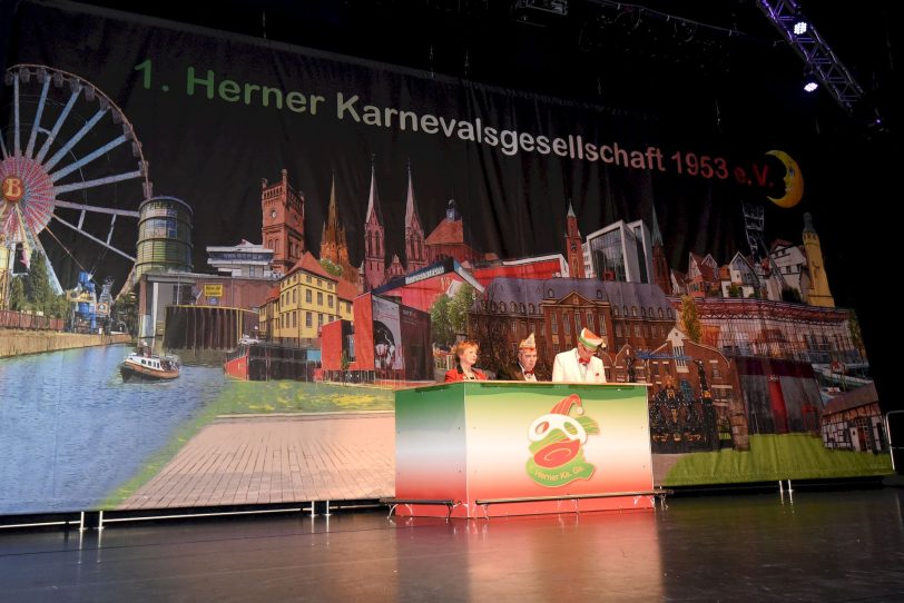 Die Prunksitzung 2016 der HeKaGe im Kulturzentrum.