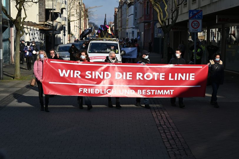 Großdemonstration der Impfgegner in der Wanner Innenstadt.