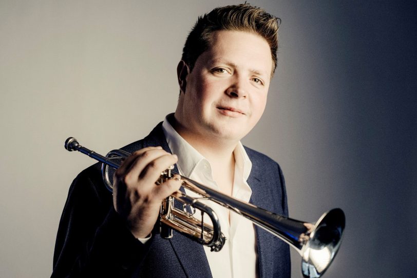 Der Trompeter Romain Leleu ist Solist des 1. Sinfoniekonzertes in der Philharmonie Essen.