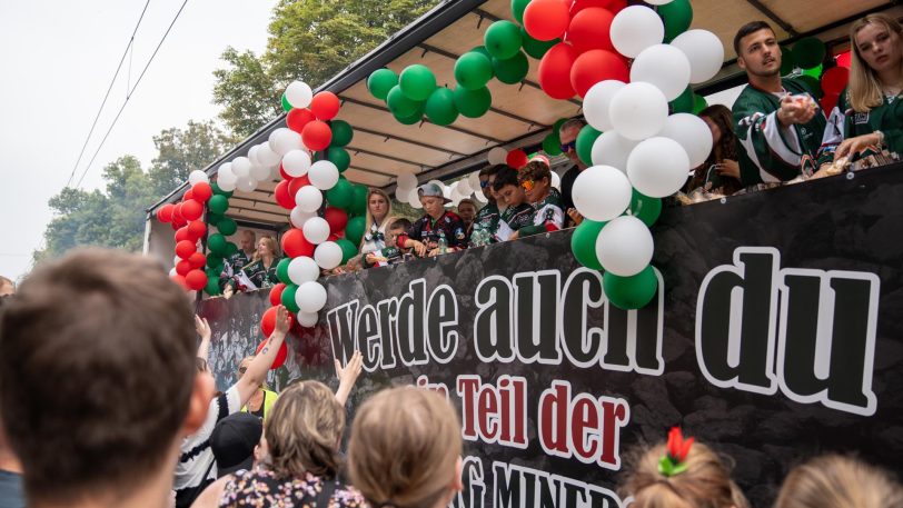 Festumzug zur 540. Cranger Kirmes