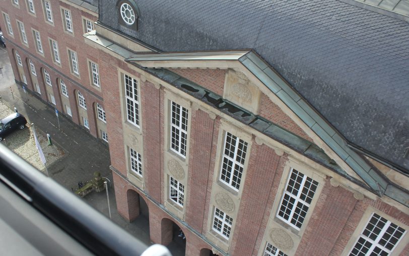 Mitglieder des Planungsausschusses treffen sich im Herner Rathaus.