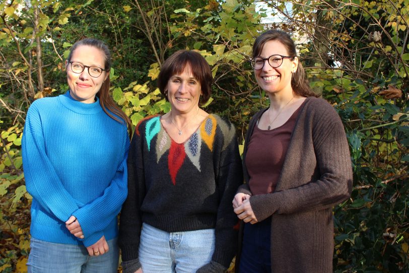 Die neue Geschäftsführerin der Biologischen Station in der Mitte: Barbara Pflips und die neuen Mitarbeiterinnen v.l. Antonia Hammer und Bettina Strunk
