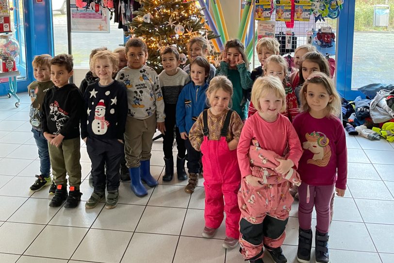 Auch die Kinder des evangelischen Luther-Kindergarten schmückten ihren Wunschbaum.