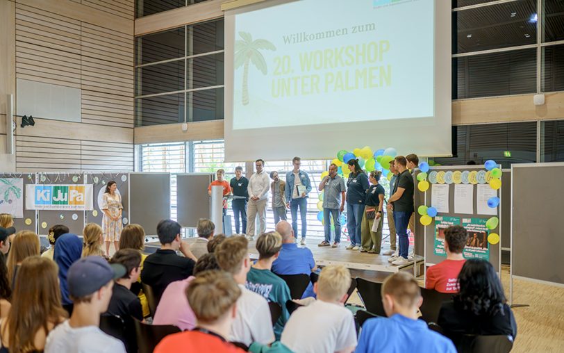 Die Palette an Themen, zu denen Arbeitsgruppen und Workshops angeboten wurden, reichte von „Internationale Politik“, über „Wie Medien unsere Meinung prägen“ bis hin zu „Integration durch Sport“.