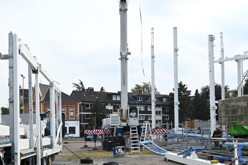 Aufbau der Cranger Kirmes 2022 - Stand 22.07.2022