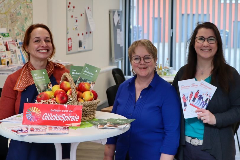Freuten sich über das große Interesse an ihrer Veranstaltung (v. l. n.r.): Katja Kern (Herner Kornmühle) sowie Sabine Möller und Dr. Eszter Gábor, Projektleitung „Gemeinsam älter werden“ (beide Herner Caritasverband).
