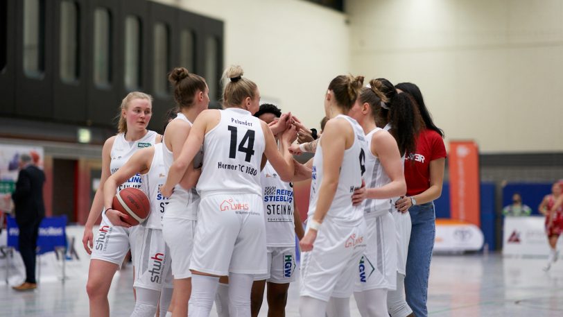 Die HTC Basketballerinnen ziehen durch ein 75:69 gegen die GiroLive Panthers Osnabrück in das Final-Four des DBBL Pokals ein.