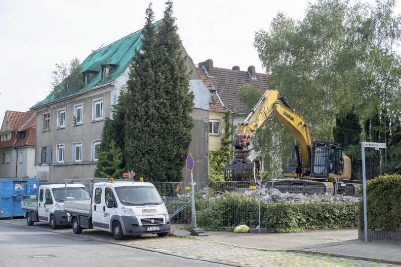 Anfang der kommenden Woche wird auch das Eckgebäude niedergelegt.