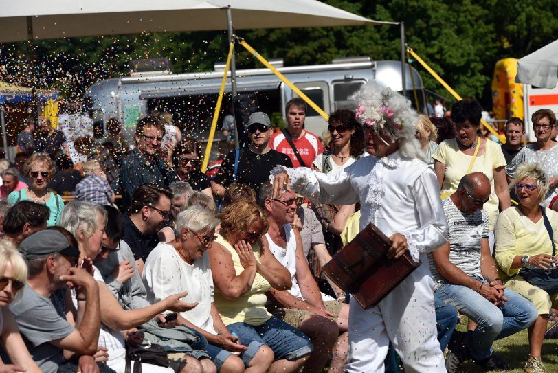 Kunstmarkt im Hertener Schlosspark.