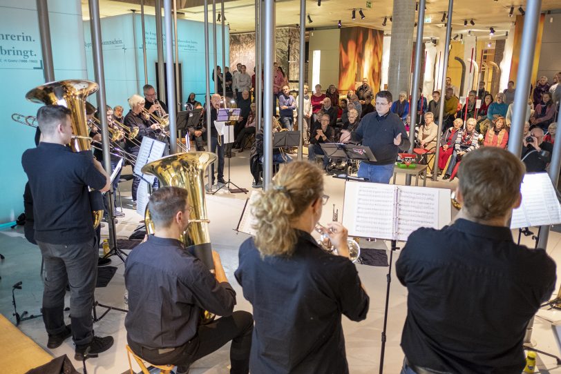 Weihnachtssingen mit dem CVJM Posaunenchor im Archäologiemuseum in Herne (NW), am Sonntag (08.12.2019).