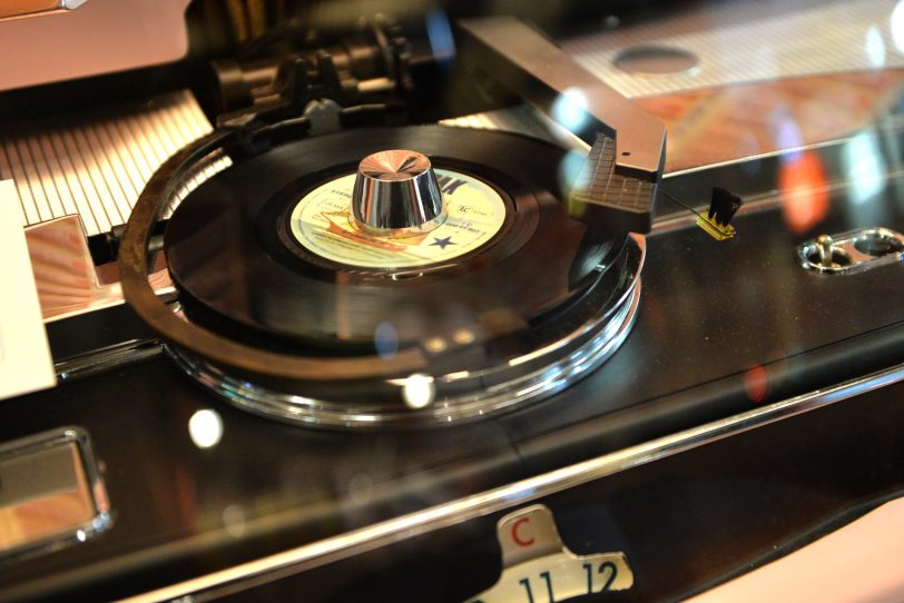 Raritäten des Musikboxenvereins im Freizeithaus.