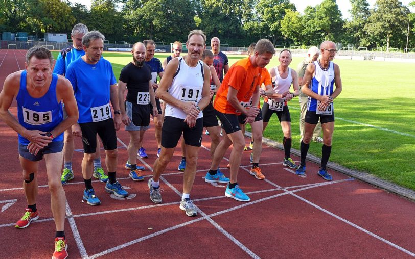 Start der 10.000 m Männer.