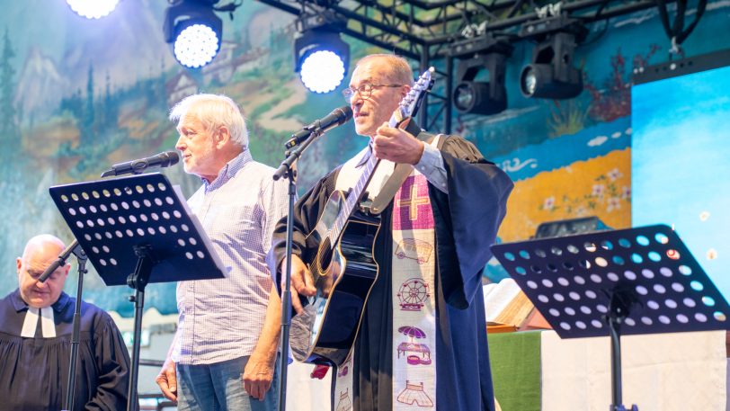 Der traditionelle Gottesdienst der evangelischen Kirchengemeinde Wanne-Eickel in der Bayern-Festhalle auf der Cranger Kirmes am Sonntag (3.8.2025).