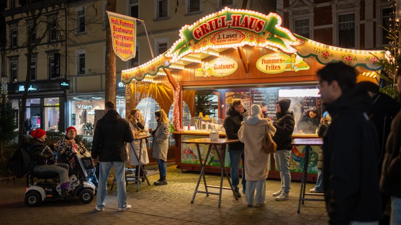 Entlang der Bahnhofstraße sorgt der Herner Weihnachtsmarkt von Donnerstag, 13. November bis Dienstag, 23. Dezember 2025, für gemütliche Stimmung in Herne-Mitte.