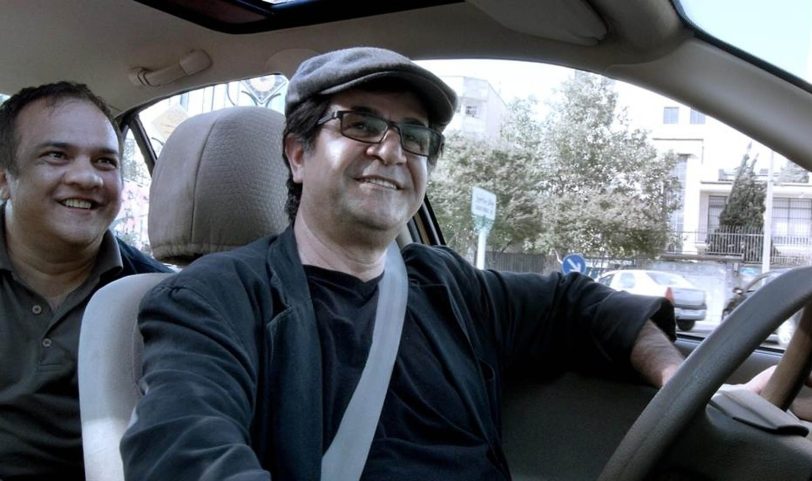 Szene aus dem Film Taxi Teheran.