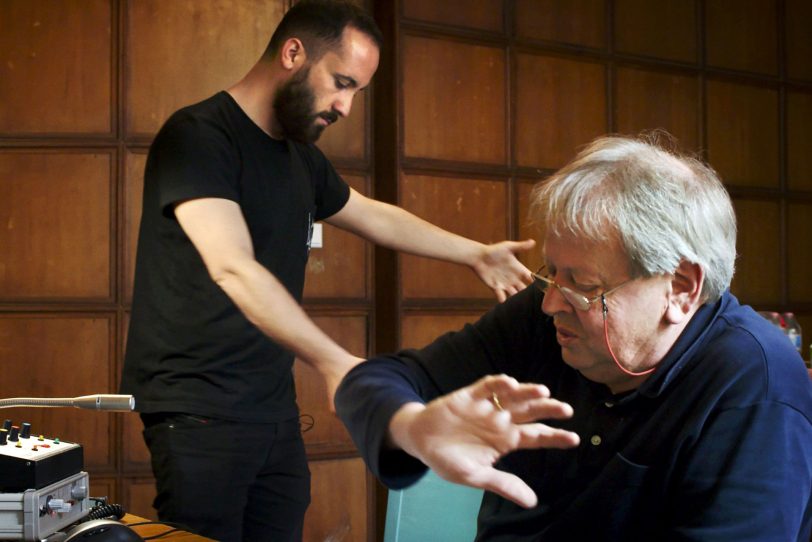 Igor Levit (li.) und sein Tonmeister Andreas Neubronner.