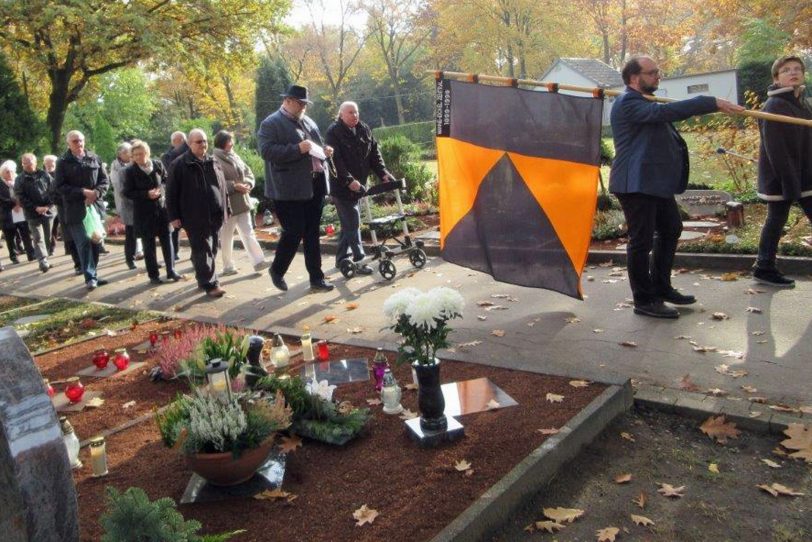 Der Trauerzug auf dem Laurentius-Friedhof.