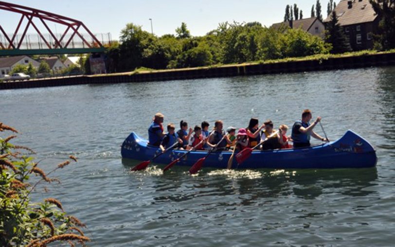 Auf dem Rhein-Herne Kanal.