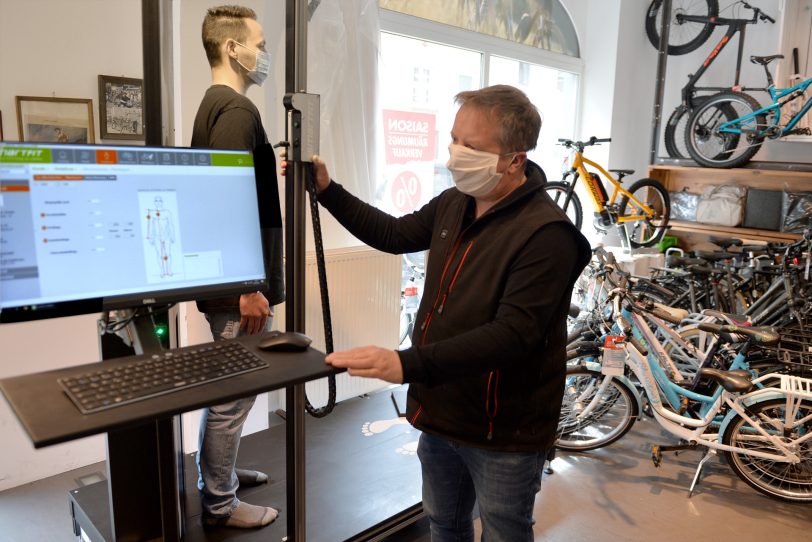 Bike Fitting - auch das ist bald wieder möglich: Die Körpervermessung am Smart-Fit von der Firma Radlabor garantiert einen optimalen Sitz und ein entspanntes Fahrvergnügen..