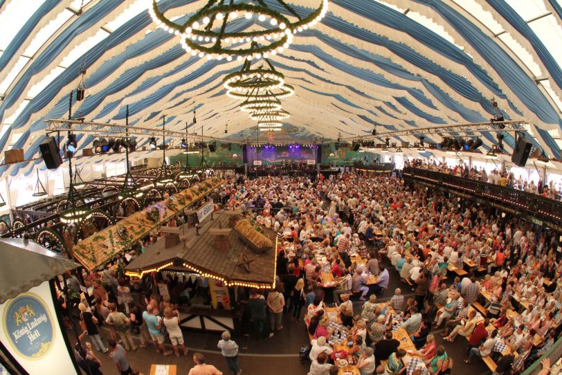 Die Bayern-Festhalle war über 25 Jahre lang Teil der Cranger Kirmes.