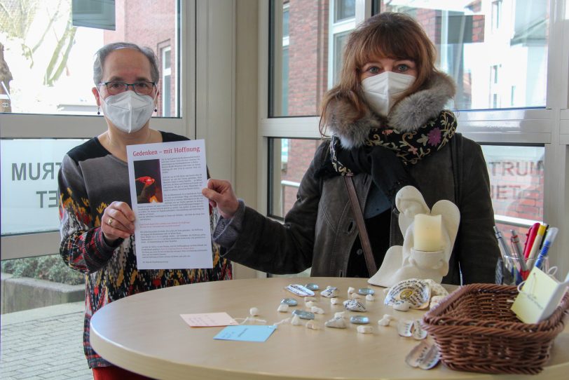 Krankenhausseelsorgerinnen Cornelia Kenkel (l.) und Dr. Zuzanna Hanussek vom EvK in Eickel.