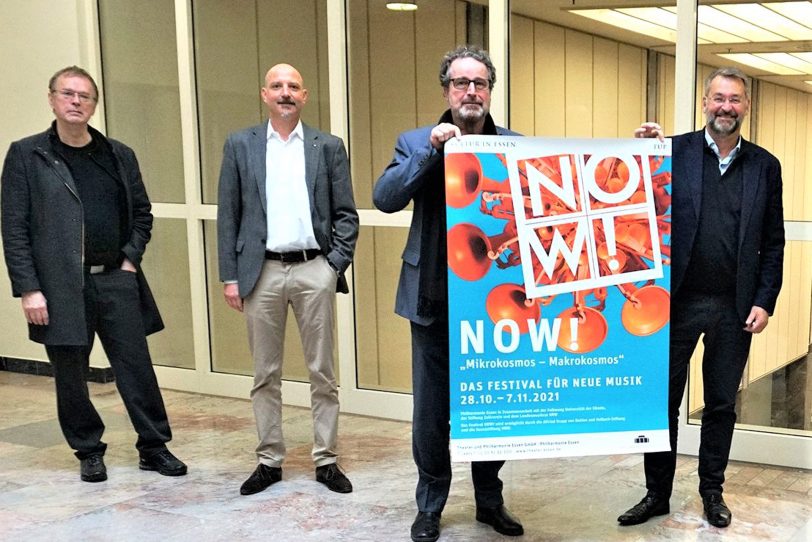 Gruppenfoto von der „Now!“-Programmpräsentation mit (v.l.) dem Herner Installationskünstler Christof Schläger, Christof Wolf von der Stiftung Zollverein, Dr. Ingomar Lorch von der Alfried Krupp von Bohlen und Halbach-Stiftung sowie dem Intendanten der Philharmonie Essen, Hein Mulders.