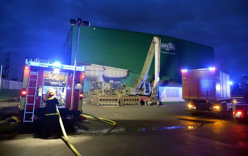 Feuerwehreinsatz bei der Firma Bötzel in Crange.