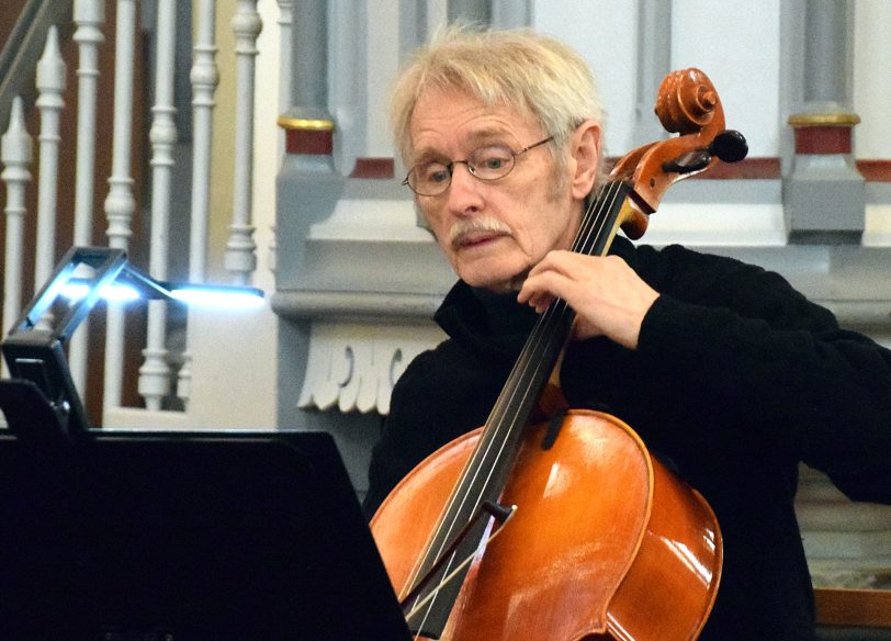 Konzert Kammerorchester der Kreuzkirche mit dem Solisten Bernhard Schwarz.