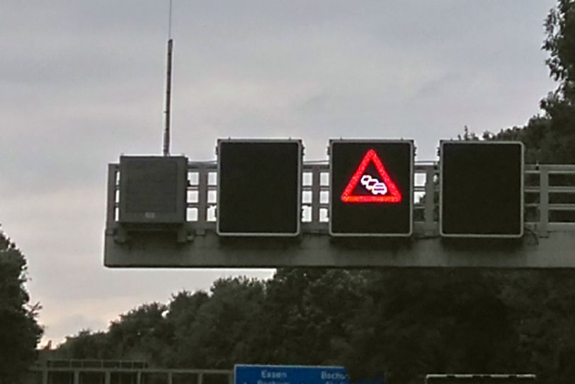 Die A 42 wird gesperrt - sowohl im Bereich vom Kreuz Herne, als auch zwischen Bottrop und Essen.