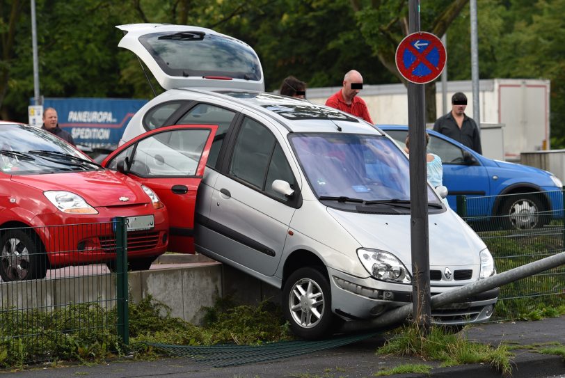 Verkehrsunfall auf Lidl-Parkplatz Herne-Wanne