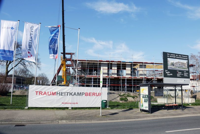 Einsame Frühlings-Radtour durch Wanne - vom Postpark bis zum Marinahafen Gelsenkirchen.