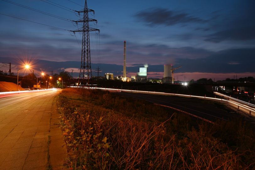 Samstagabend (1.5.2021) in Herne, wenige Minuten vor Beginn der Ausgangssperre.