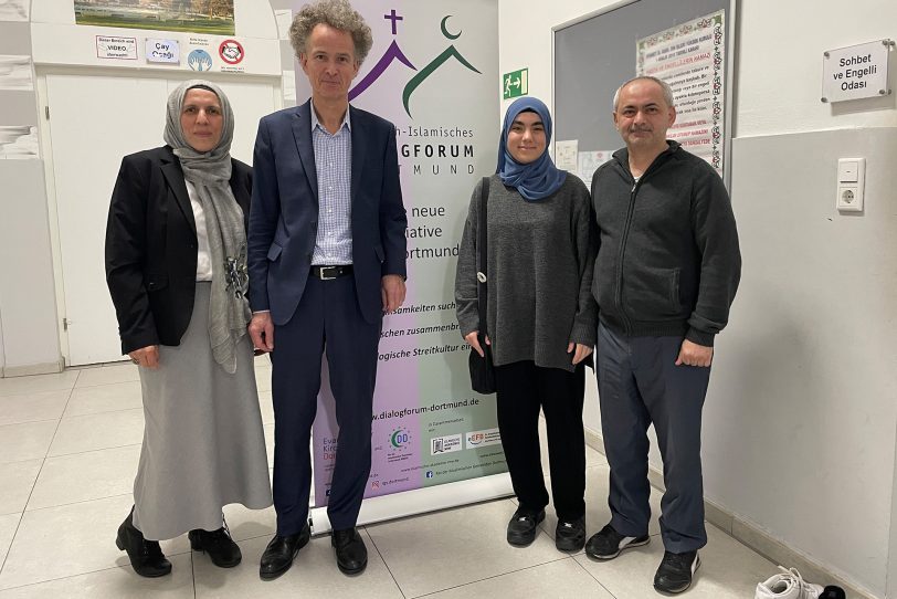 v.l. Jun.-Prof. Dr. Naciye Kamcili-Yildiz, Prof. Wolfgang Reinbold, Havle Nazik und Tuncay Nazik.